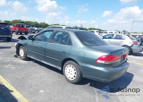 2002 Honda Accord 2.3 Lx из США, поврежденный, VIN 3HGCG56472G702283